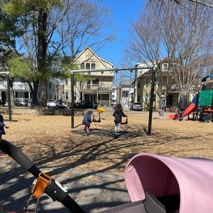 Meet your Posher, Dee